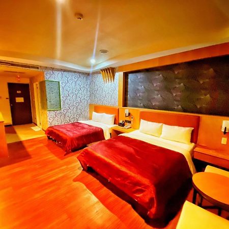 Hua Xiang Motel - Nanzih Kaohsiung Eksteriør billede
