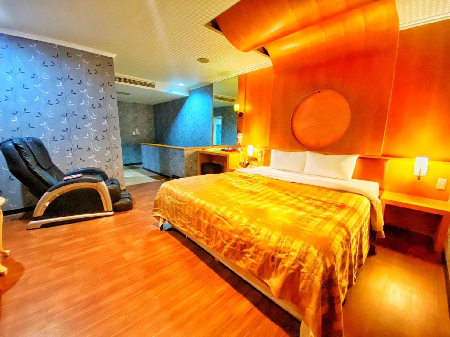 Hua Xiang Motel - Nanzih Kaohsiung Eksteriør billede